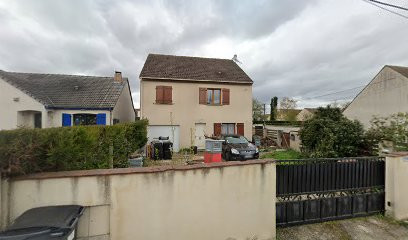 Saulnier Cedric, Infirmière à Vaux-le-Pénil