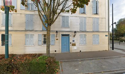 Infirmière Sokhom Huot, Cabinet Infirmier à Chessy