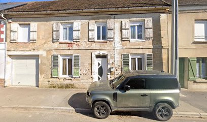 Brovia Isabelle, Infirmière à Puiseux-le-Hauberger