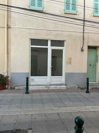 Infirmiers Pierrefeu Du Var Manon Dumand Et Kevin Autuori Infirmière à Pierrefeu-du-Var