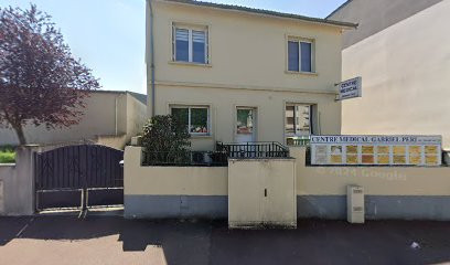 Mur Dyevre Veronique Marie Infirmière à Saint-Cyr-l'École