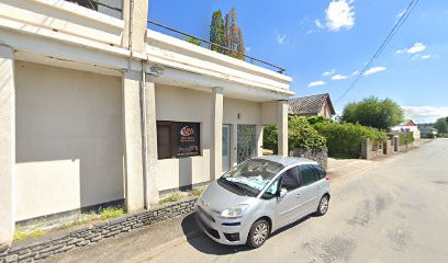 Larvor Stéphanie, Infirmière à Saint-Priest-de-Gimel