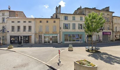 Boujut-Burgun Marie-Christine, Infirmière à Châteauneuf-sur-Charente